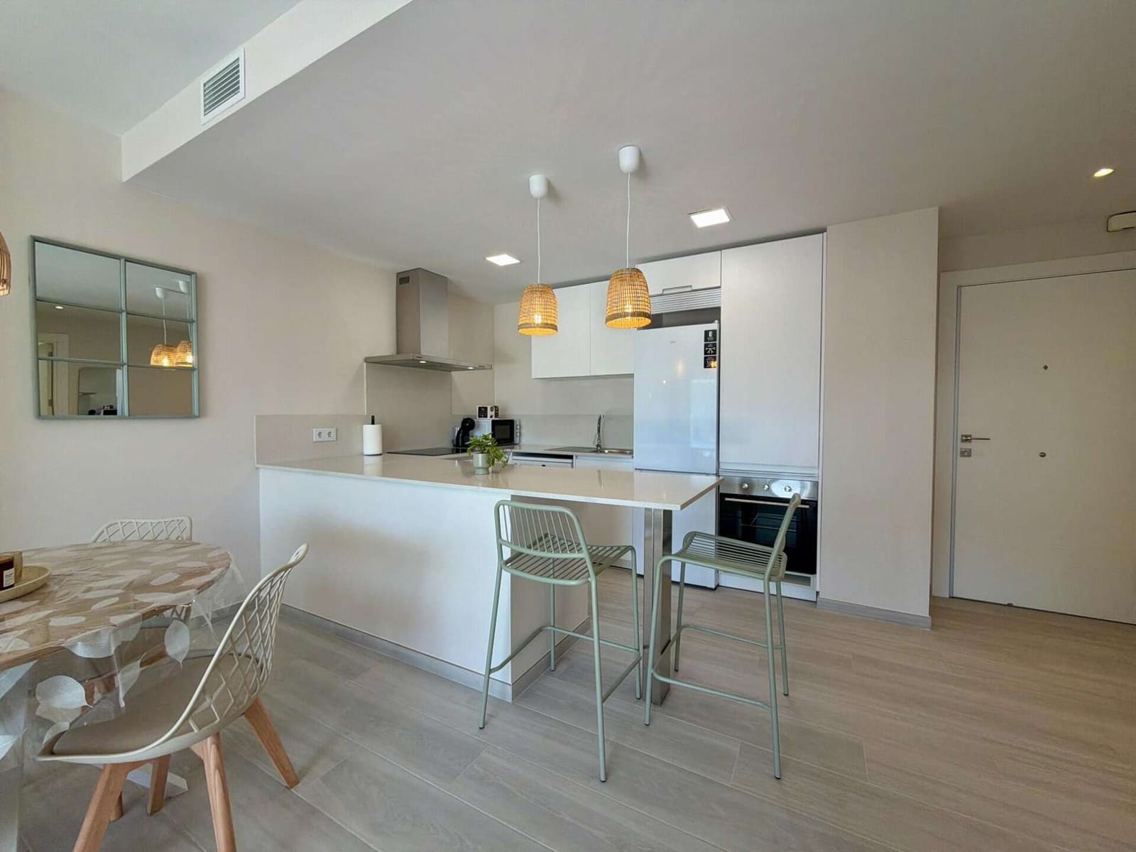 2 Zimmer Apartment zu vermieten in Vera mit Pool Garage - 950 € (Ref: 9603105)