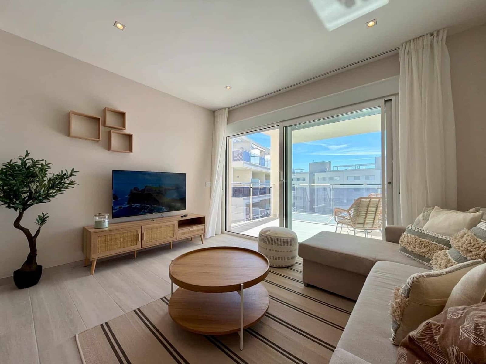 2 Zimmer Apartment zu vermieten in Vera mit Pool Garage - 950 € (Ref: 9603105)