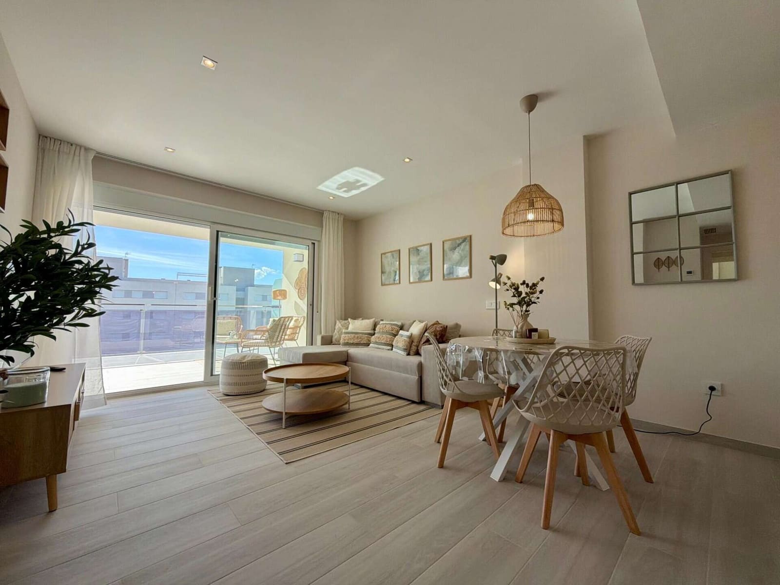 2 Zimmer Apartment zu vermieten in Vera mit Pool Garage - 950 € (Ref: 9603105)