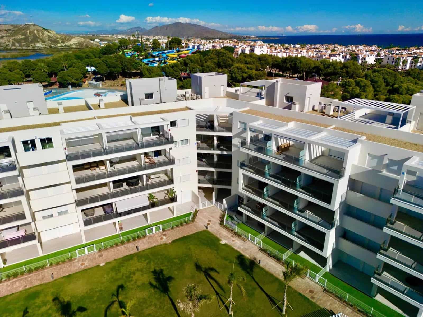 2 Zimmer Apartment zu vermieten in Vera mit Pool Garage - 950 € (Ref: 9603105)