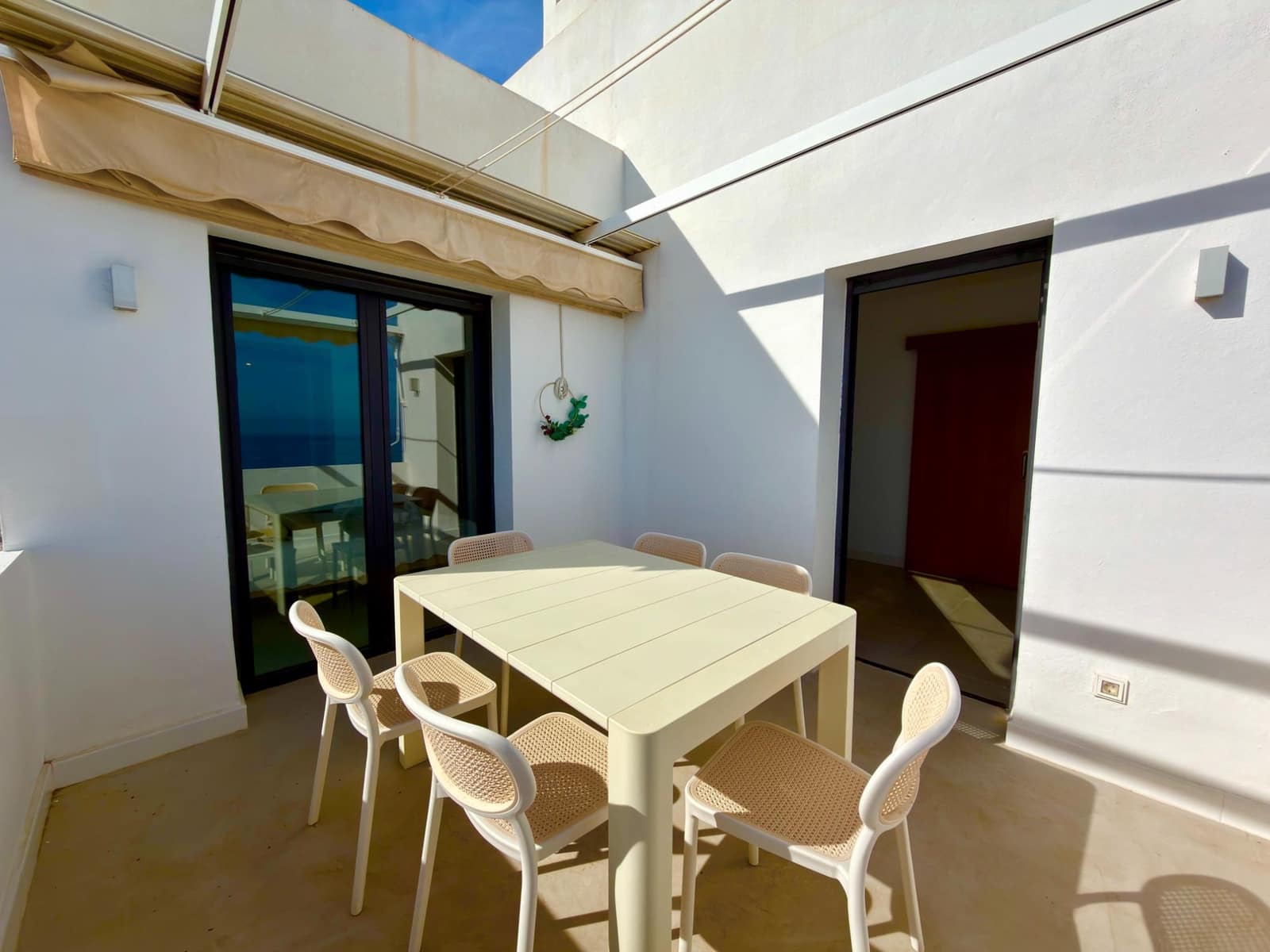 3 bedroom Penthouse for rent in Mojacar with pool garage - € 1,495 (Ref: 9603107)