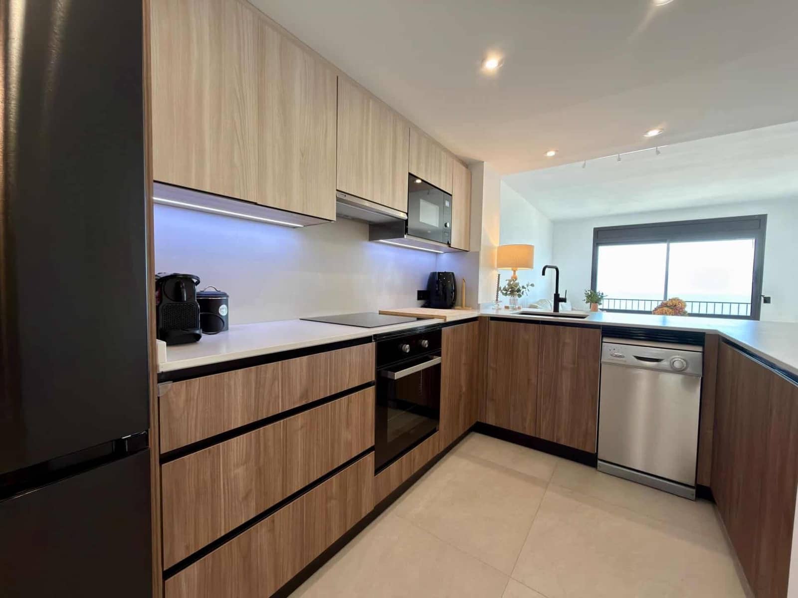 3 Zimmer Penthouse zu vermieten in Mojacar mit Pool Garage - 1.495 € (Ref: 9603107)