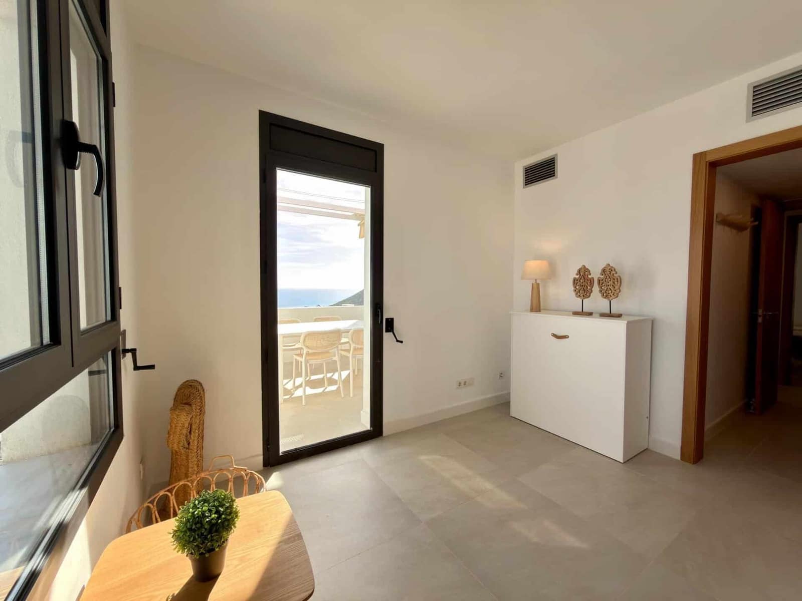 3 Zimmer Penthouse zu vermieten in Mojacar mit Pool Garage - 1.495 € (Ref: 9603107)