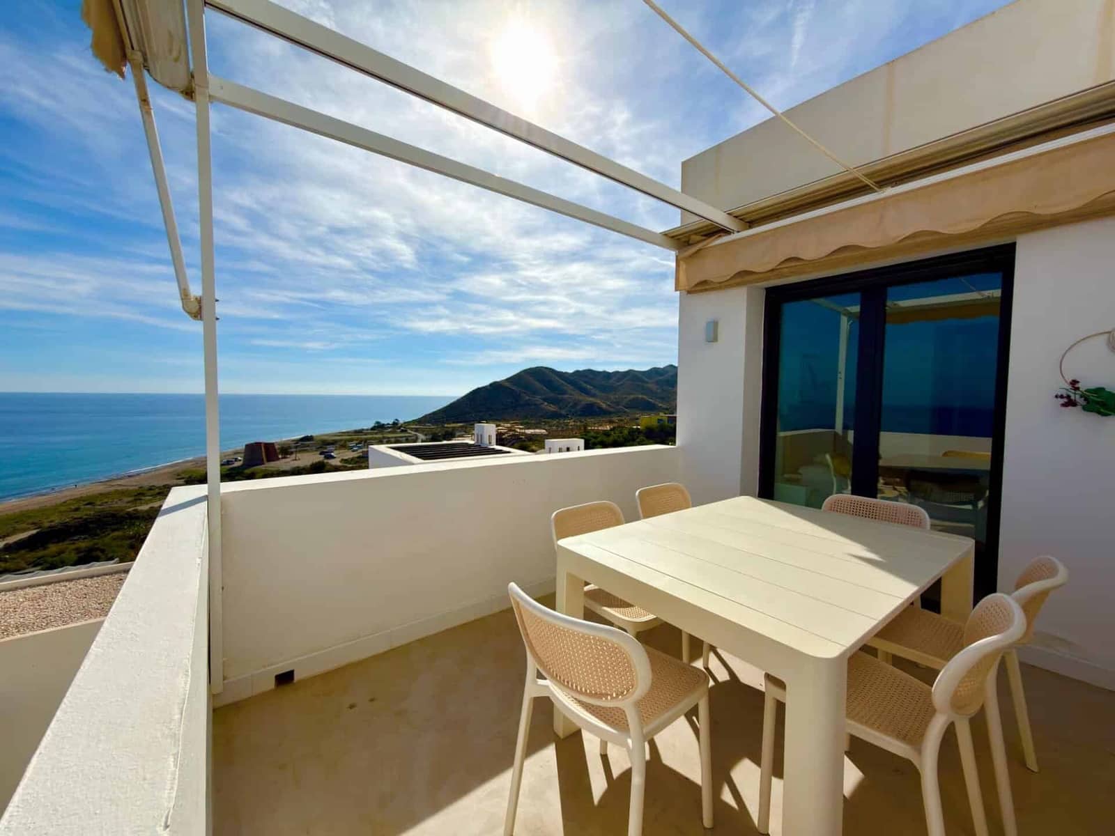3 Zimmer Penthouse zu vermieten in Mojacar mit Pool Garage - 1.495 € (Ref: 9603107)