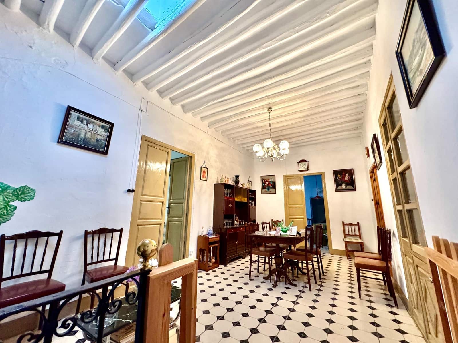 Chalet de 12 habitaciones en Laroles en venta con garaje - 129.500 € (Ref: 9603109)