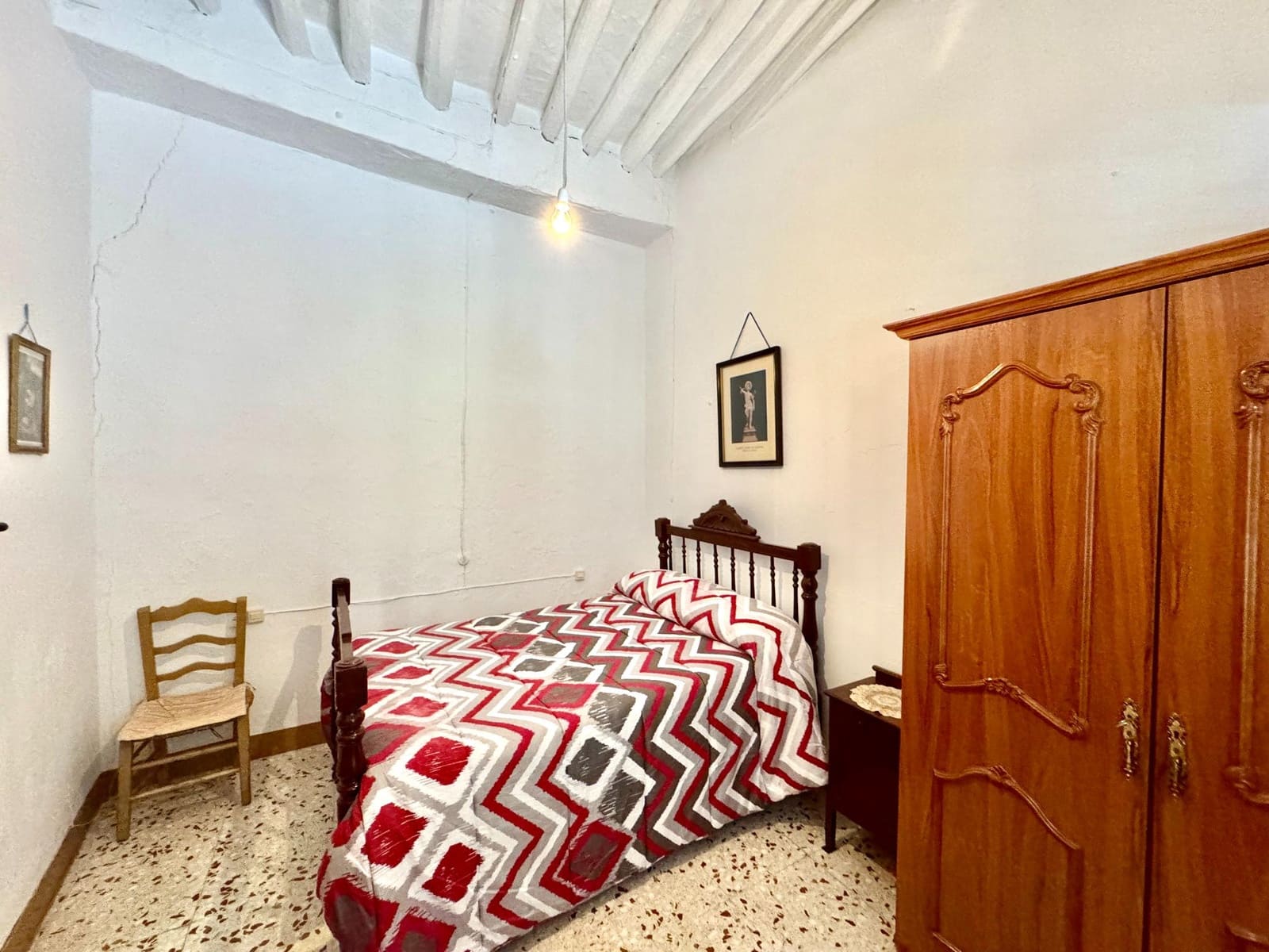 Chalet de 12 habitaciones en Laroles en venta con garaje - 129.500 € (Ref: 9603109)