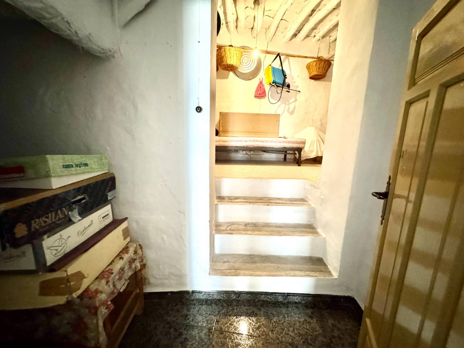 Chalet de 12 habitaciones en Laroles en venta con garaje - 129.500 € (Ref: 9603109)