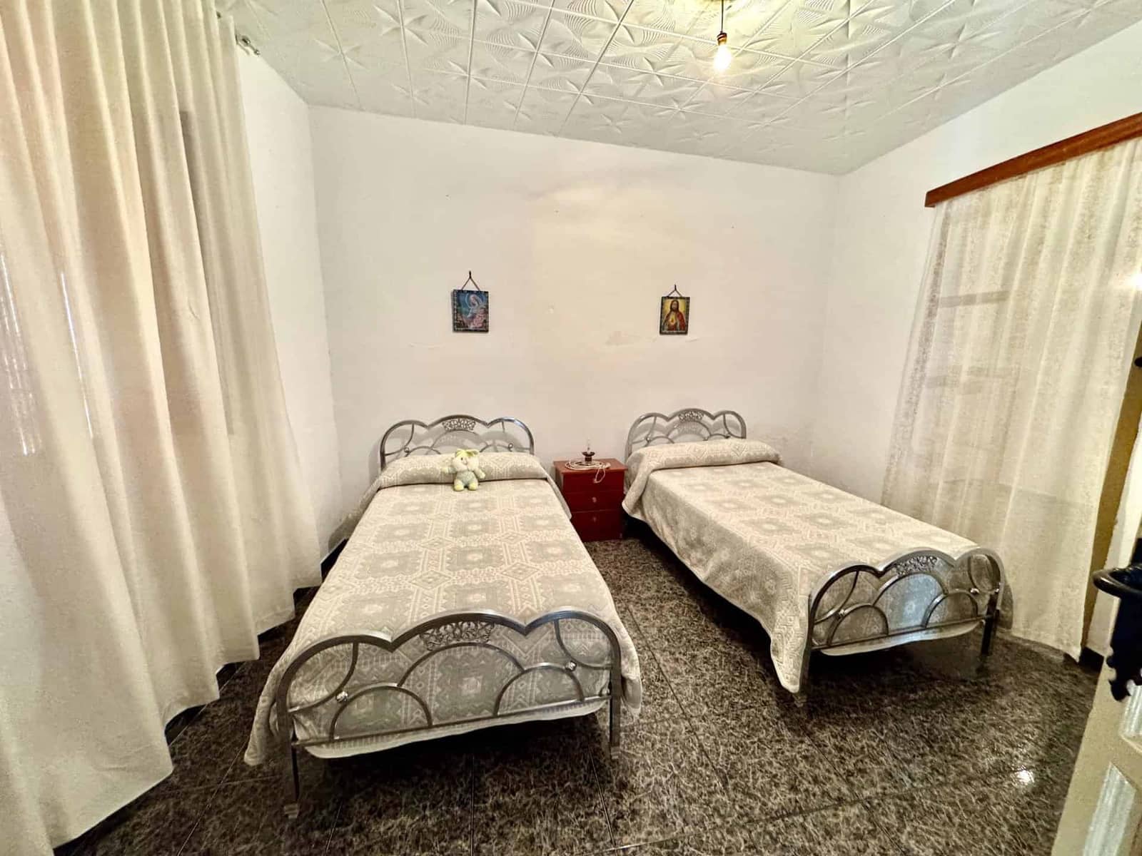 Chalet de 12 habitaciones en Laroles en venta con garaje - 129.500 € (Ref: 9603109)