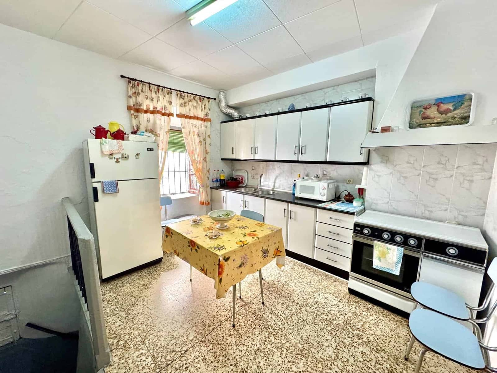 Chalet de 12 habitaciones en Laroles en venta con garaje - 129.500 € (Ref: 9603109)