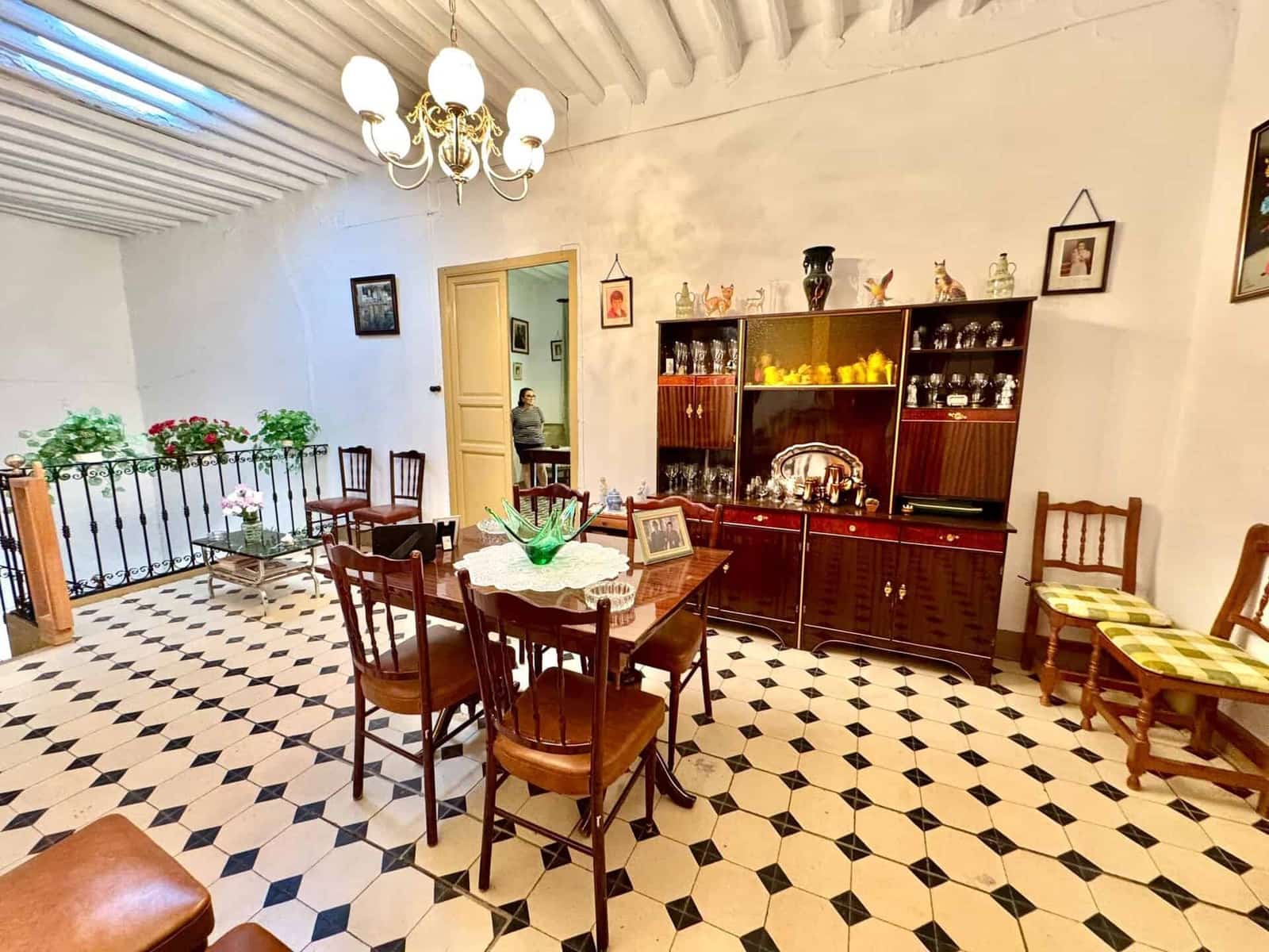 Chalet de 12 habitaciones en Laroles en venta con garaje - 129.500 € (Ref: 9603109)