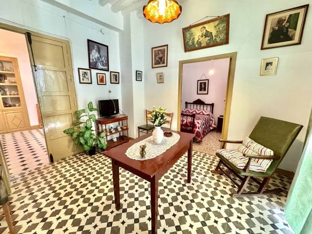 12 bedroom Villa for sale in Laroles, Nevada with garage - € 129,500 (Ref: 9603109)