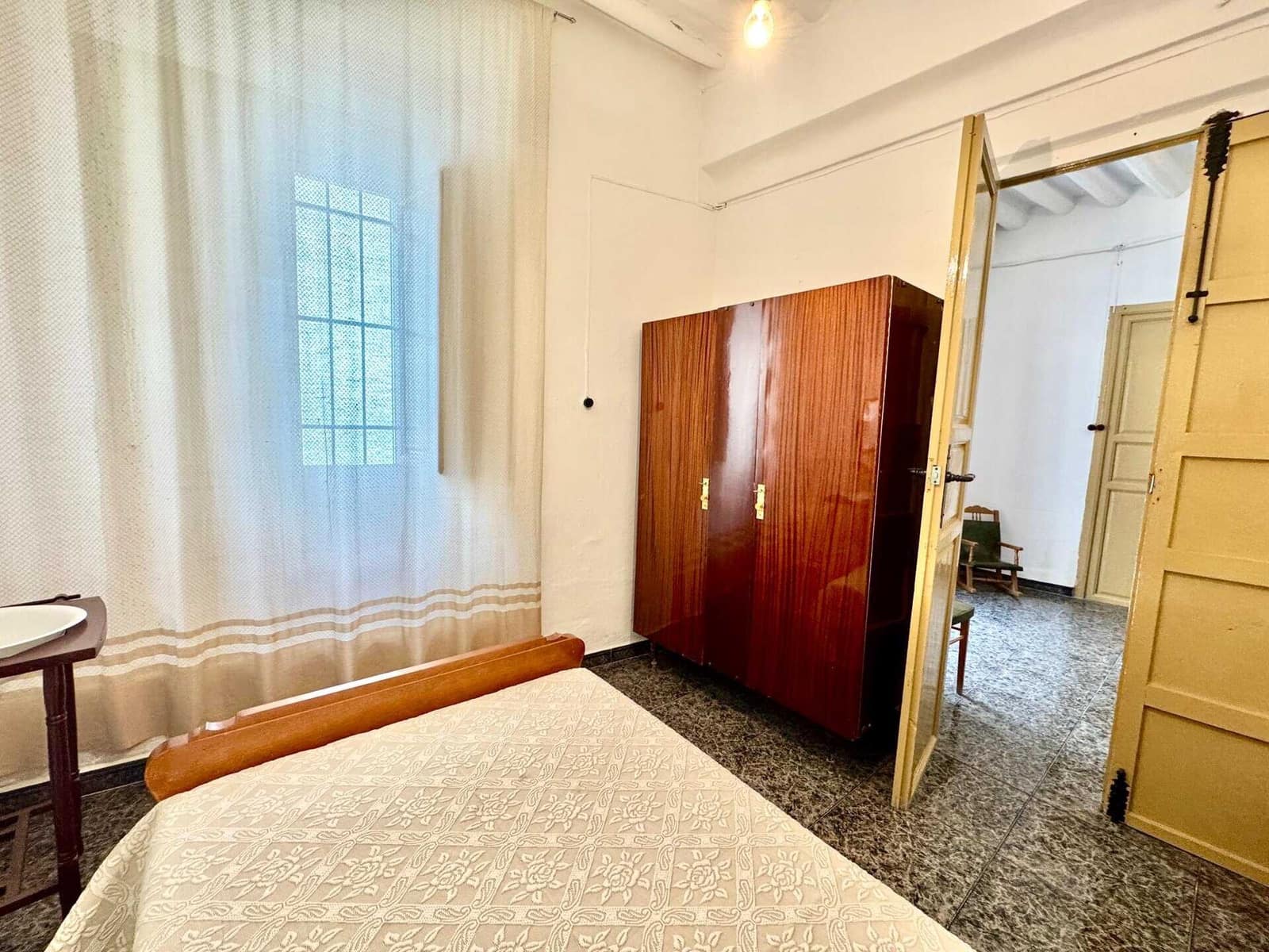 Chalet de 12 habitaciones en Laroles en venta con garaje - 129.500 € (Ref: 9603109)