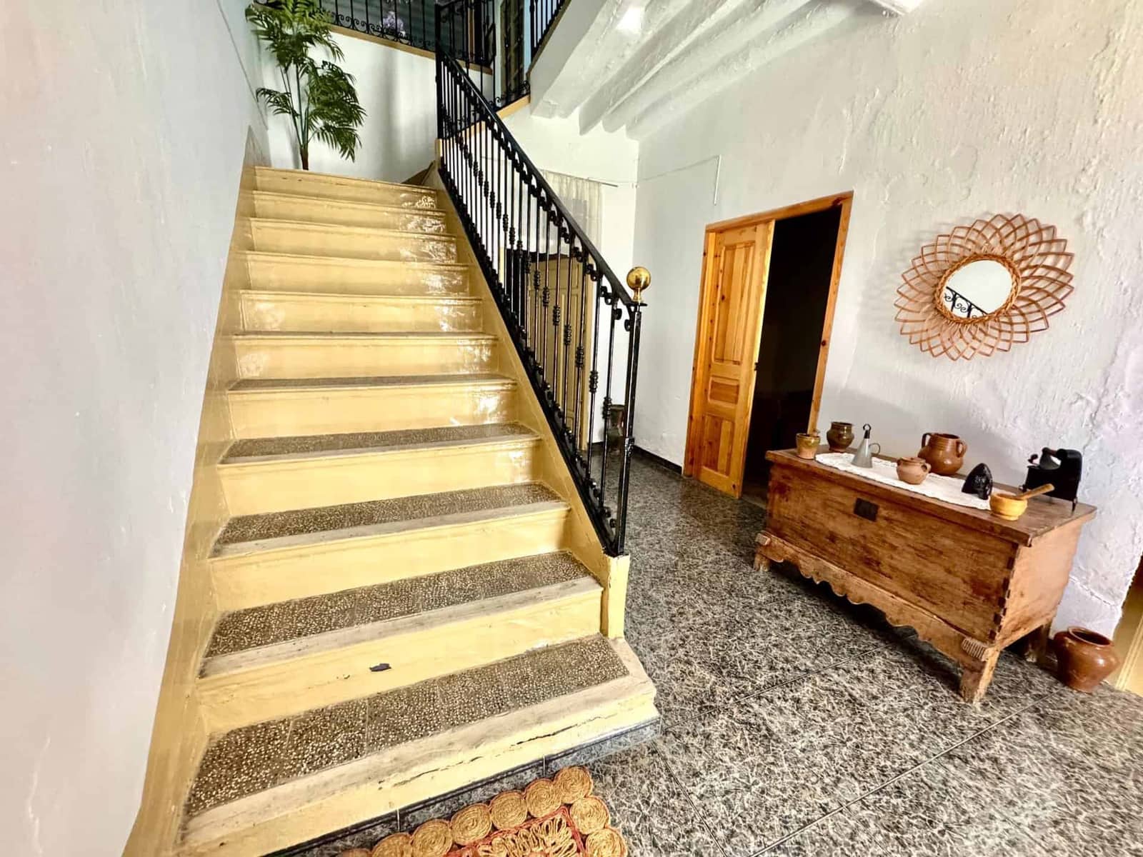 Chalet de 12 habitaciones en Laroles en venta con garaje - 129.500 € (Ref: 9603109)