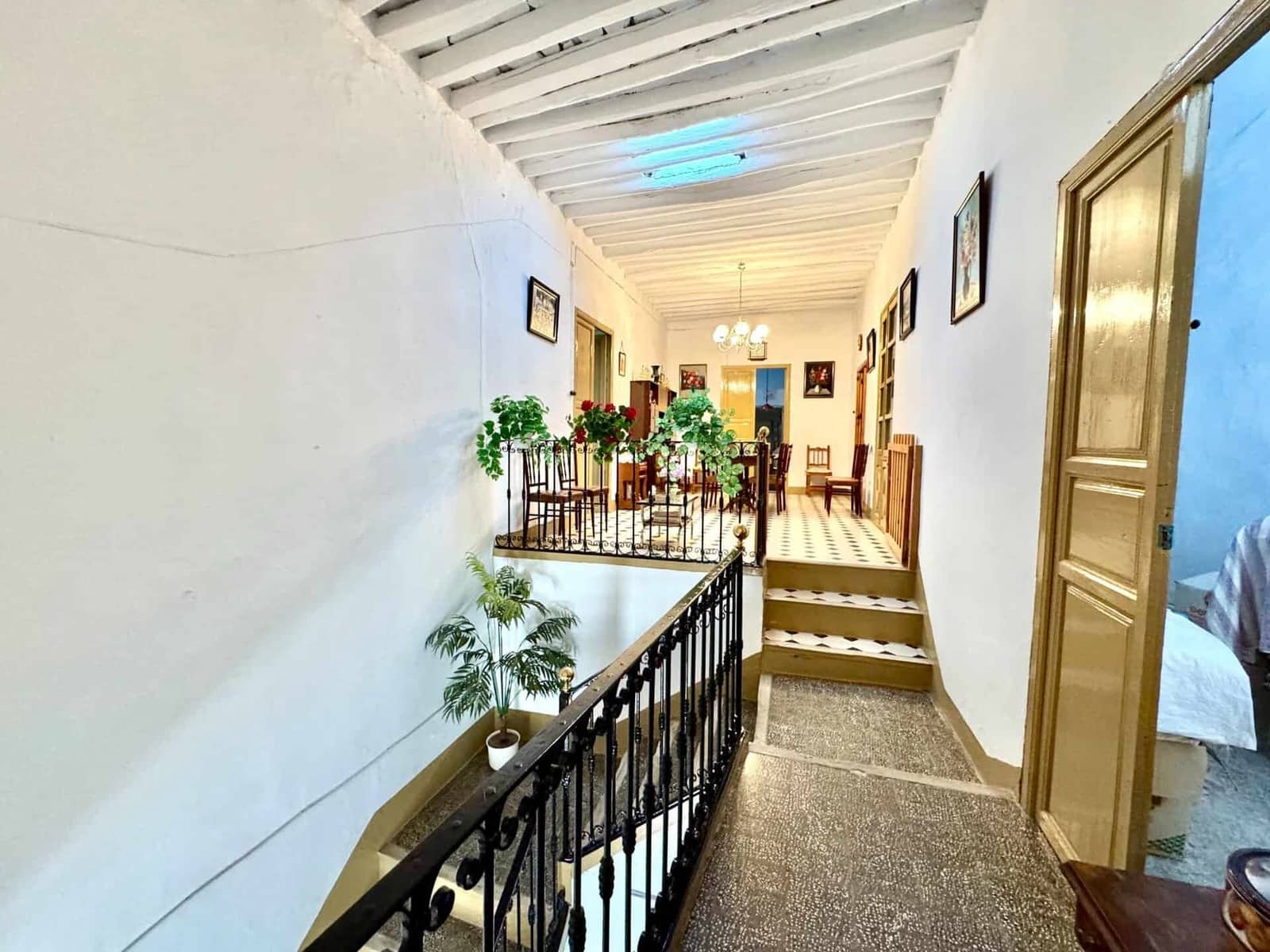 Chalet de 12 habitaciones en Laroles en venta con garaje - 129.500 € (Ref: 9603109)