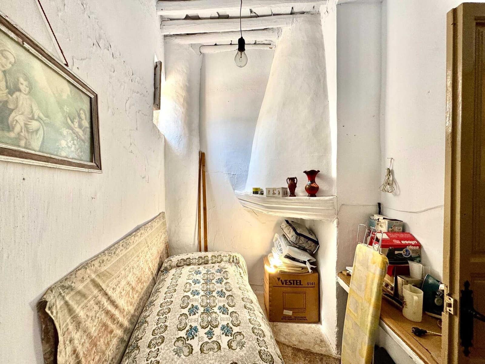 Chalet de 12 habitaciones en Laroles en venta con garaje - 129.500 € (Ref: 9603109)