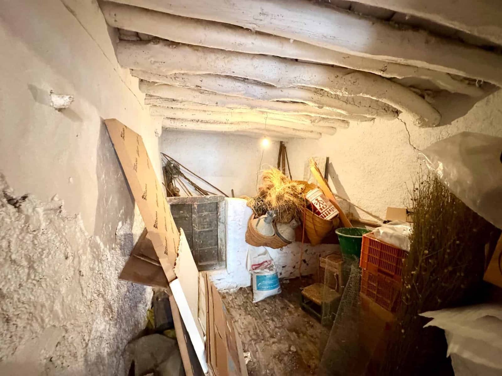 Chalet de 12 habitaciones en Laroles en venta con garaje - 129.500 € (Ref: 9603109)