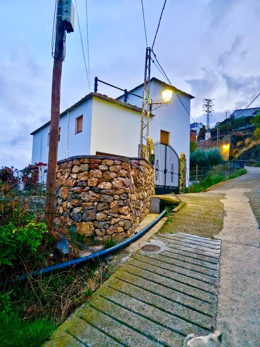 Chalet de 6 habitaciones en Bérchules en venta con piscina - 280.000 € (Ref: 9603110)