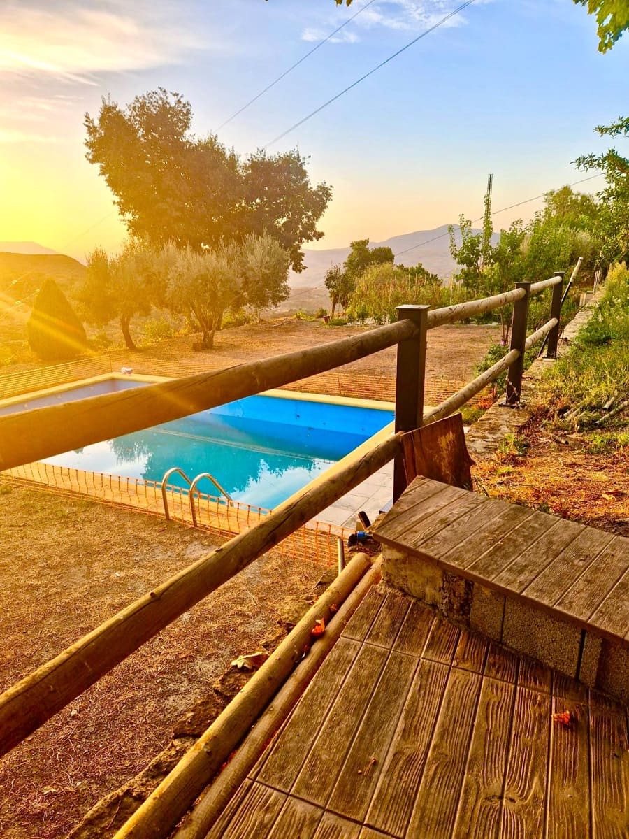 Chalet de 6 habitaciones en Bérchules en venta con piscina - 280.000 € (Ref: 9603110)