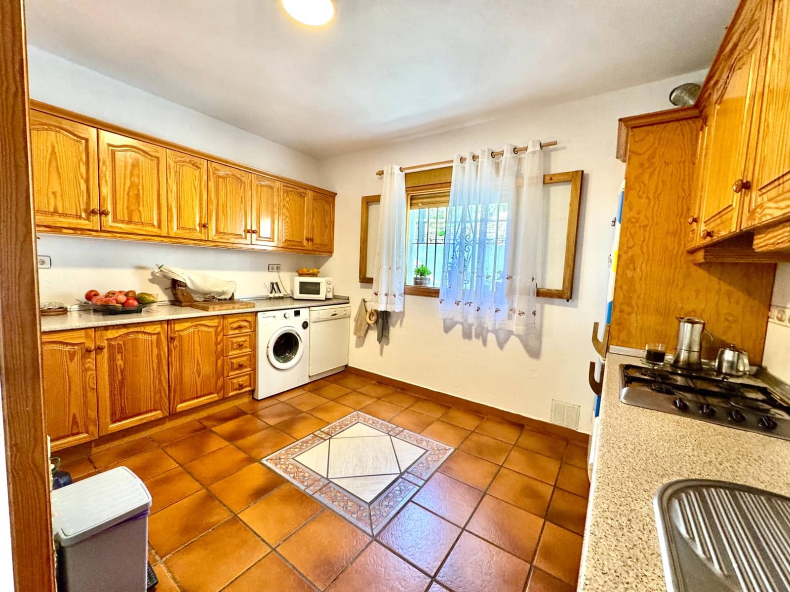 Chalet de 6 habitaciones en Bérchules en venta con piscina - 280.000 € (Ref: 9603110)