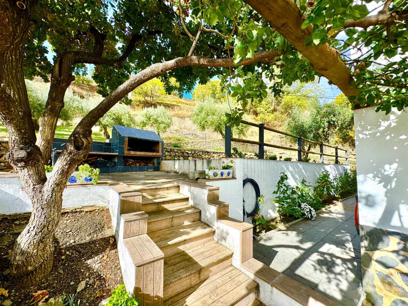 Chalet de 6 habitaciones en Bérchules en venta con piscina - 280.000 € (Ref: 9603110)