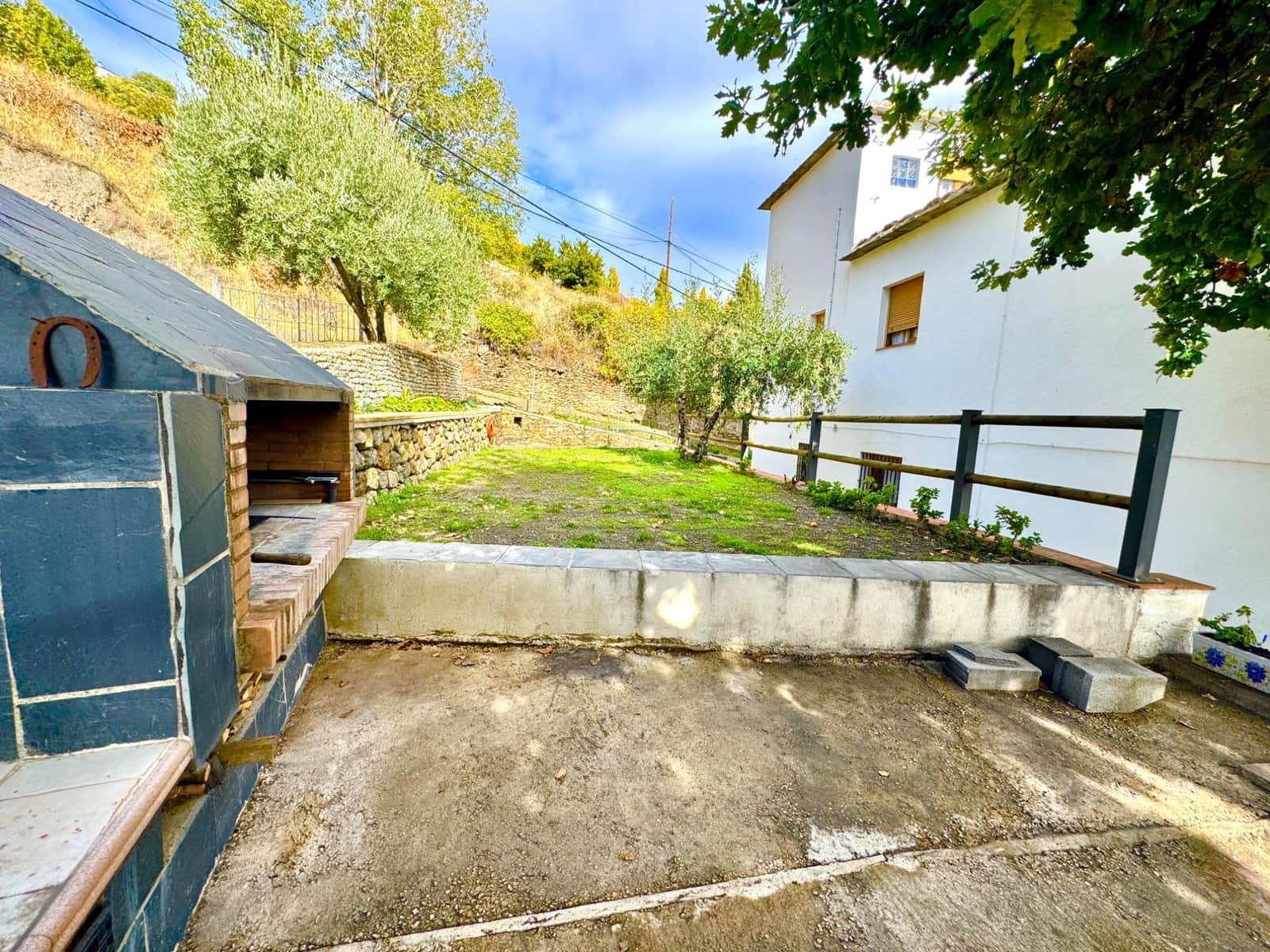 Chalet de 6 habitaciones en Bérchules en venta con piscina - 280.000 € (Ref: 9603110)