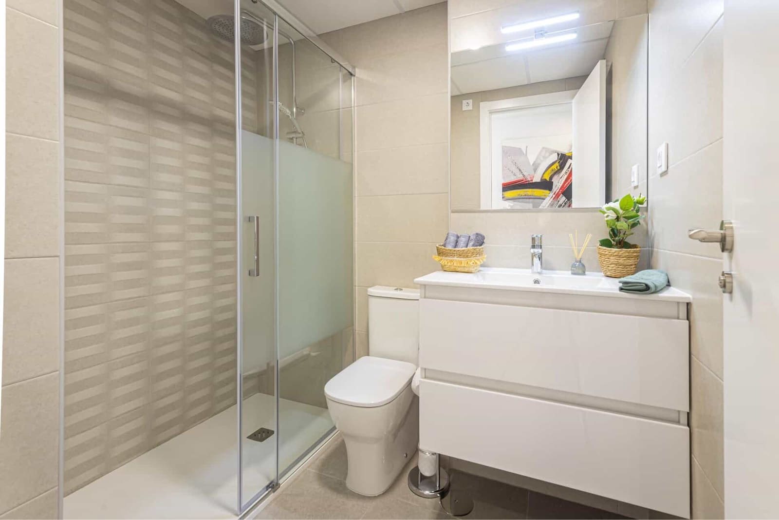 2 bedroom Apartment for sale in La Manga del Mar Menor with pool garage - € 196,028 (Ref: 9603113)