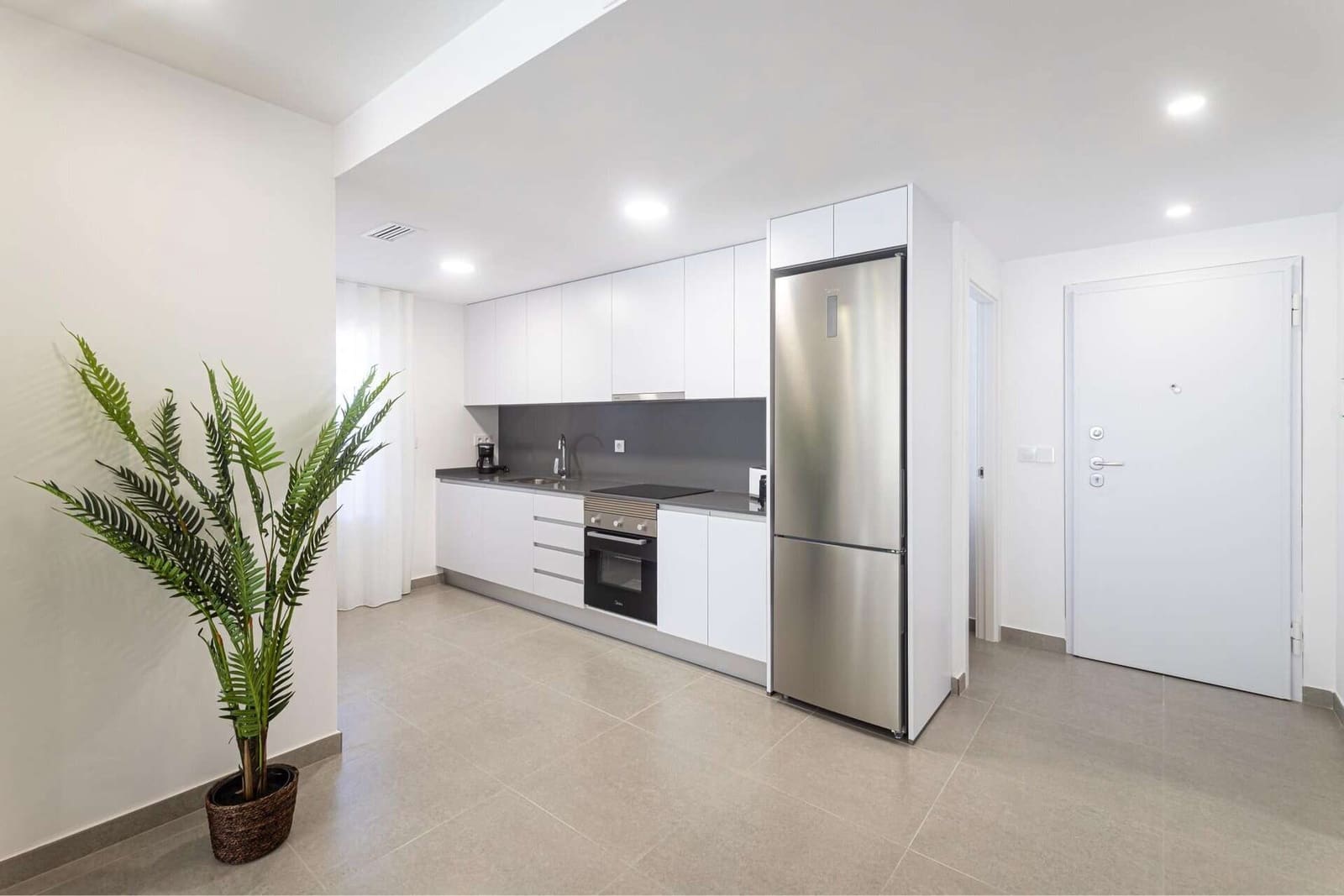 2 bedroom Apartment for sale in La Manga del Mar Menor with pool garage - € 196,028 (Ref: 9603113)