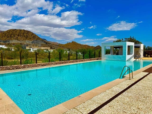 3 quarto Casa em Banda para arrendar em Mojácar com piscina garagem - 1 350 € (Ref: 9603120)