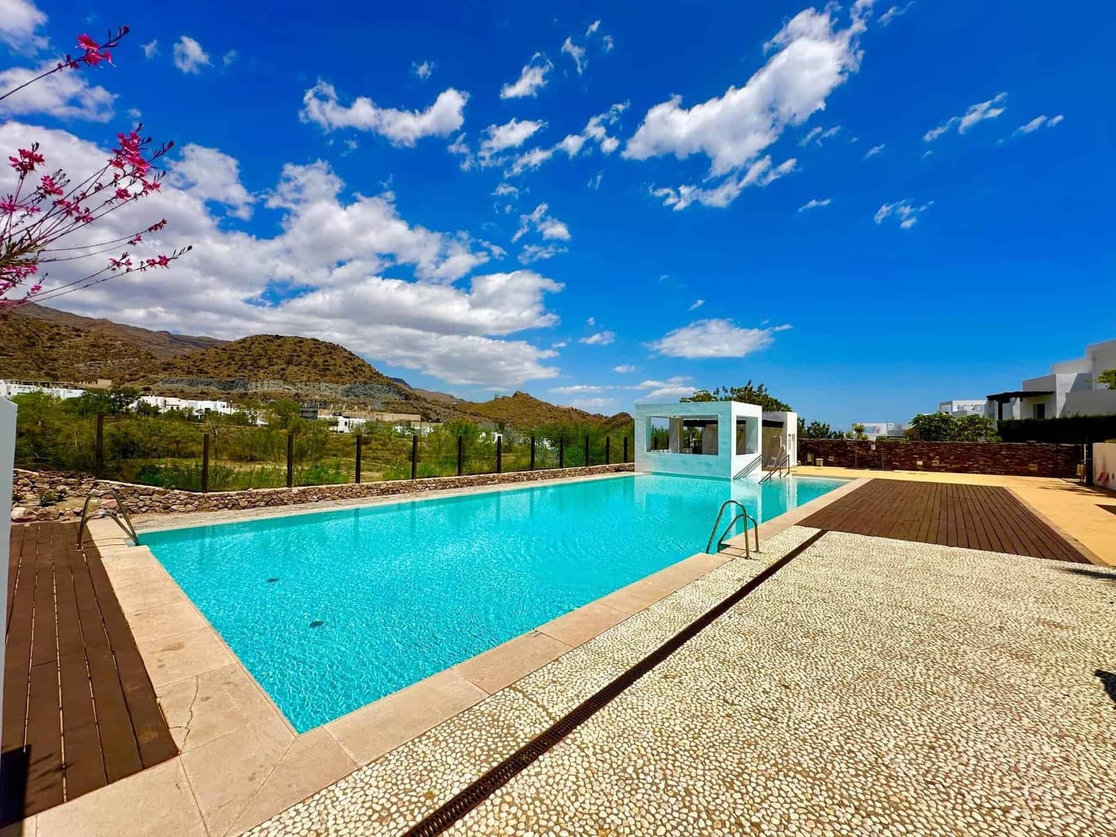 3 quarto Casa em Banda para arrendar em Mojacar com piscina garagem - 1 350 € (Ref: 9603120)