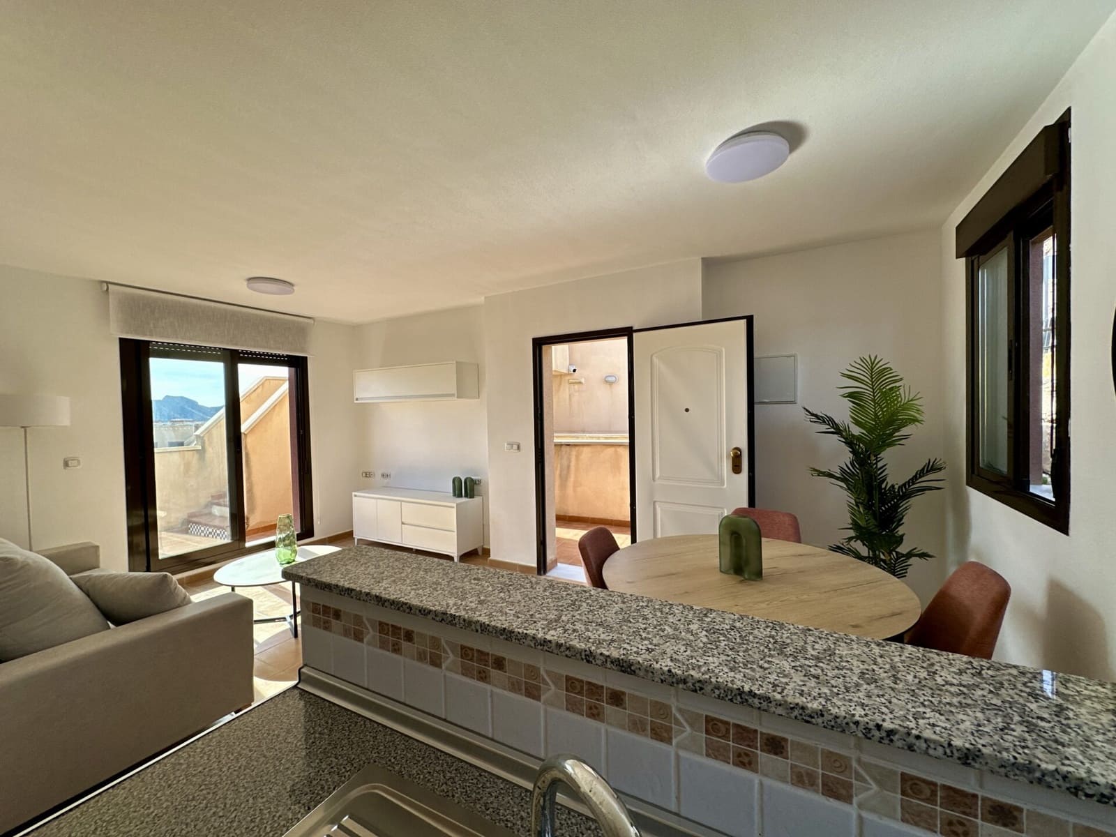 Ático de 2 habitaciones en Aguilas en venta con piscina garaje - 162.500 € (Ref: 9603121)