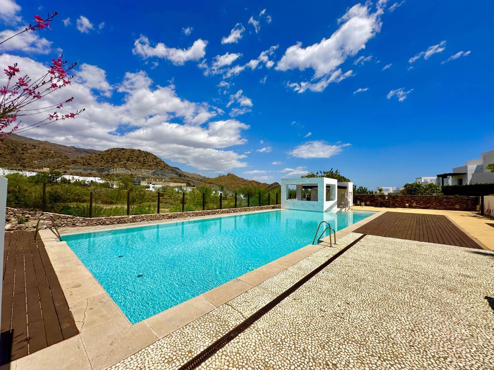 Chalet de 3 habitaciones en Mojácar en alquiler con piscina garaje - 1.450 € (Ref: 9603122)