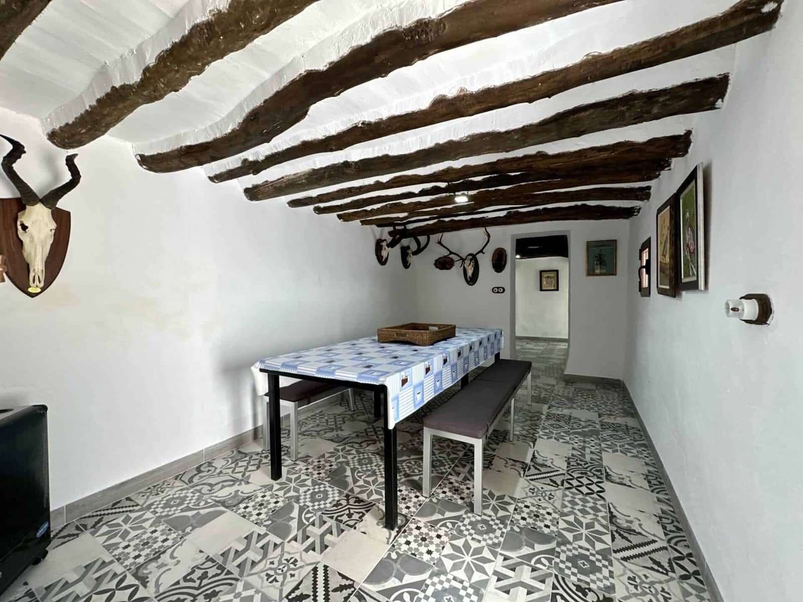 6 bedroom Villa for sale in Albox with garage - € 269,000 (Ref: 9603123)