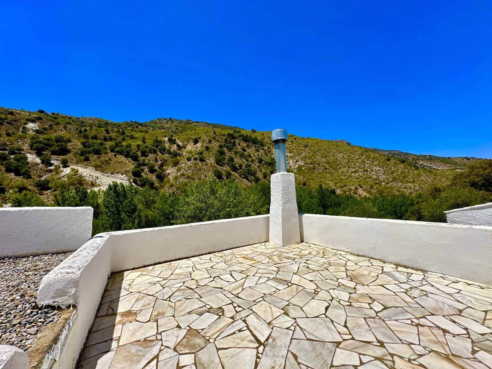 6 bedroom Villa for sale in Albox with garage - € 269,000 (Ref: 9603123)