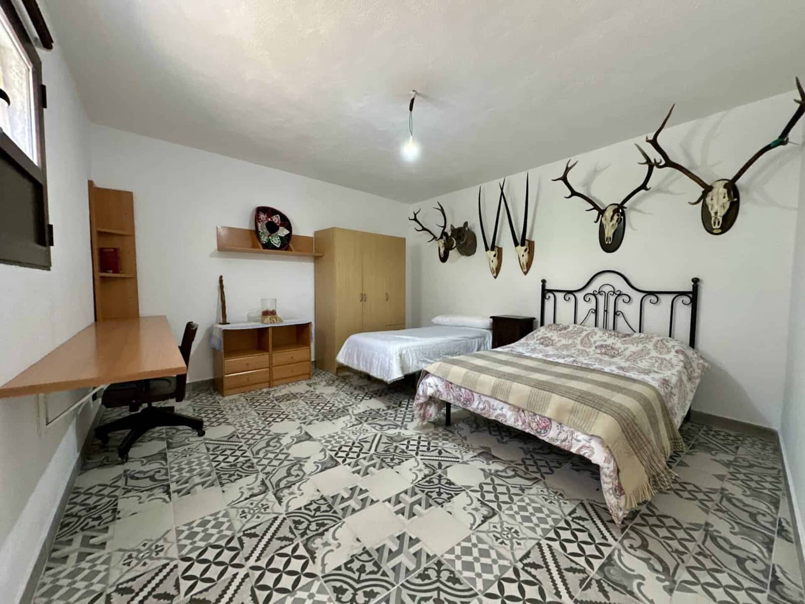 6 bedroom Villa for sale in Albox with garage - € 269,000 (Ref: 9603123)