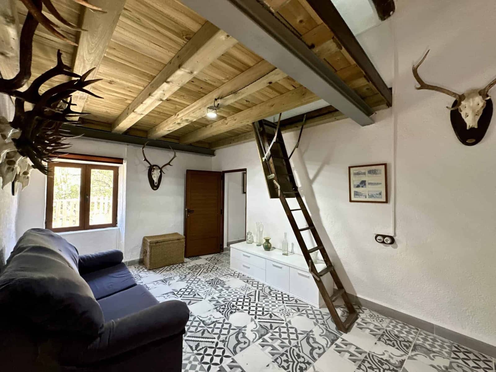 6 bedroom Villa for sale in Albox with garage - € 269,000 (Ref: 9603123)