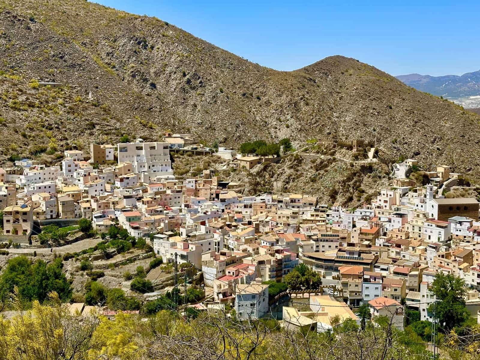 6 bedroom Villa for sale in Albox with garage - € 269,000 (Ref: 9603123)