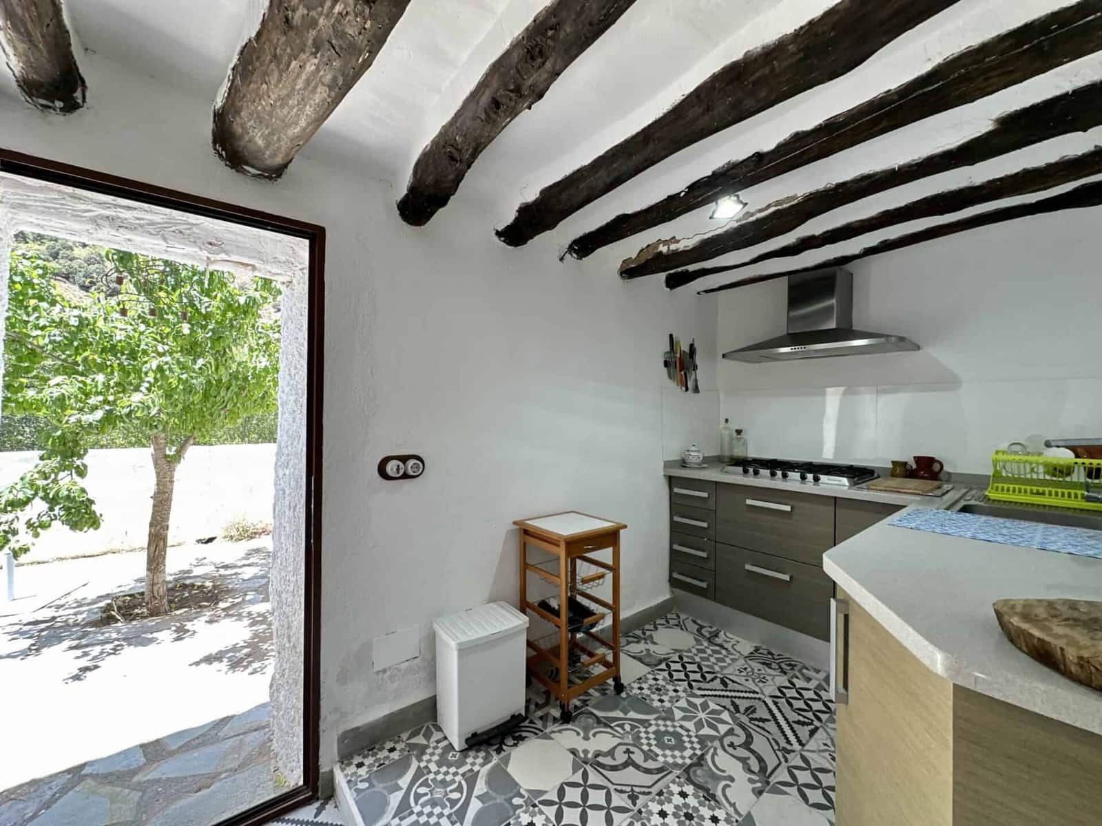 6 bedroom Villa for sale in Albox with garage - € 269,000 (Ref: 9603123)