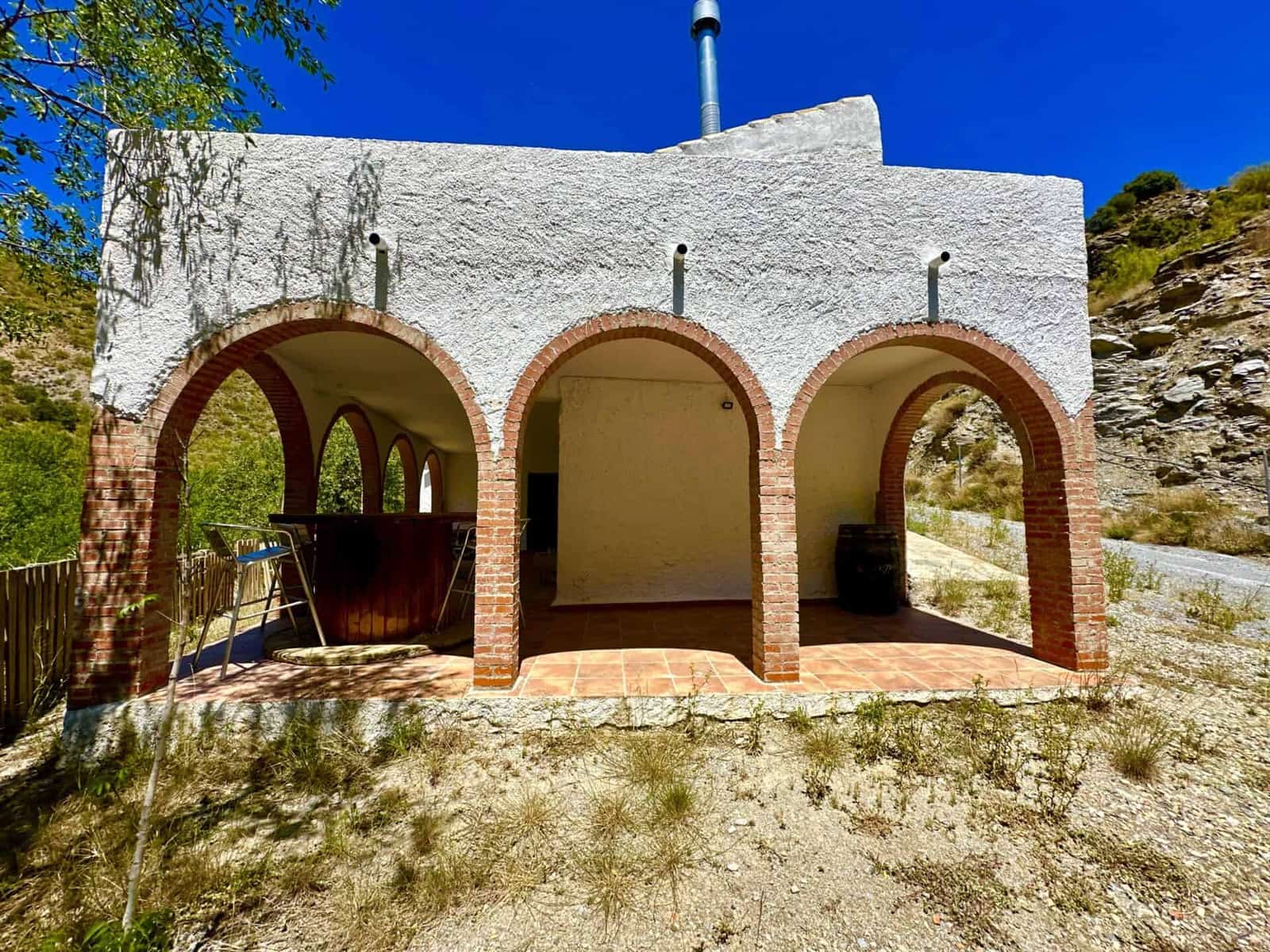 6 bedroom Villa for sale in Albox with garage - € 269,000 (Ref: 9603123)