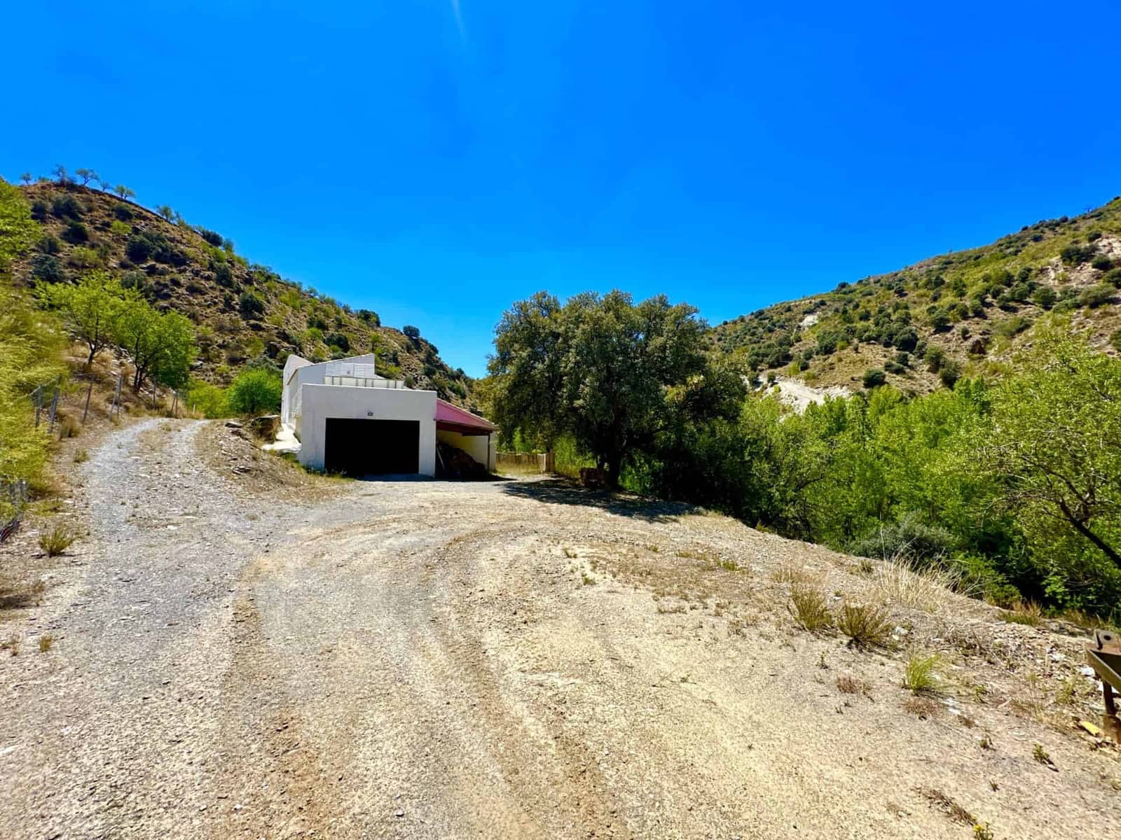 6 bedroom Villa for sale in Albox with garage - € 269,000 (Ref: 9603123)