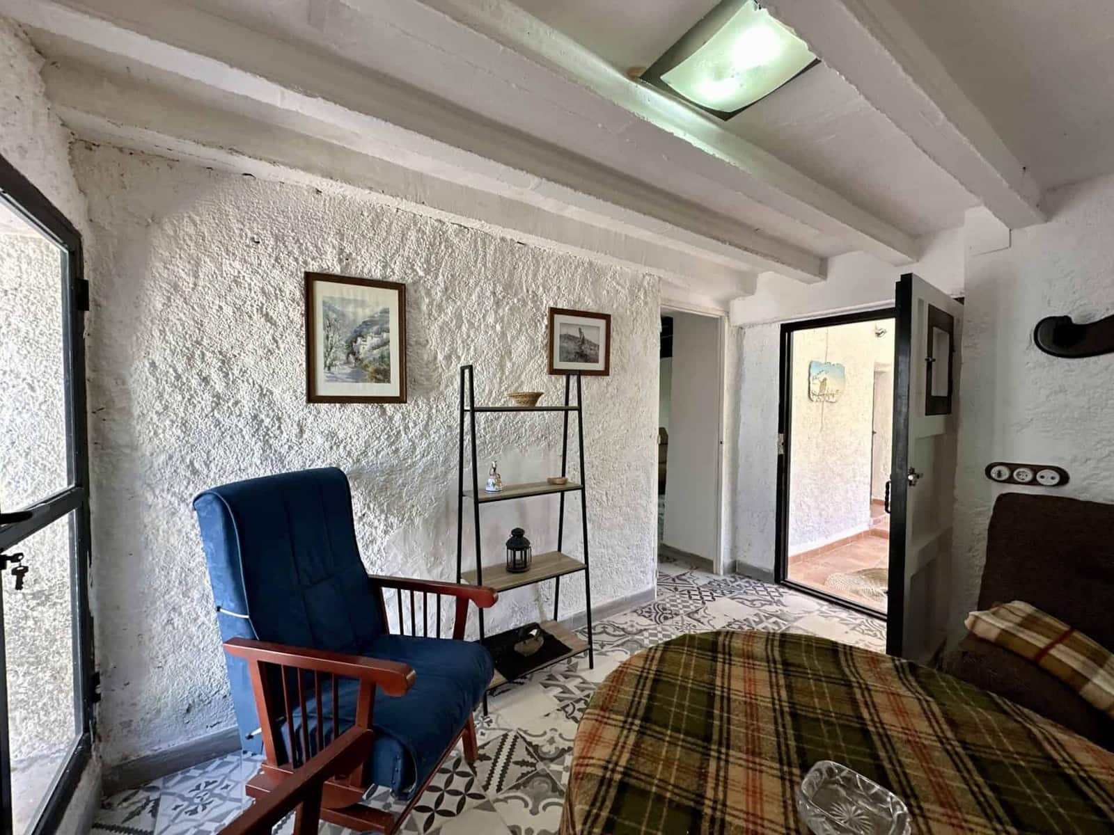 6 bedroom Villa for sale in Albox with garage - € 269,000 (Ref: 9603123)