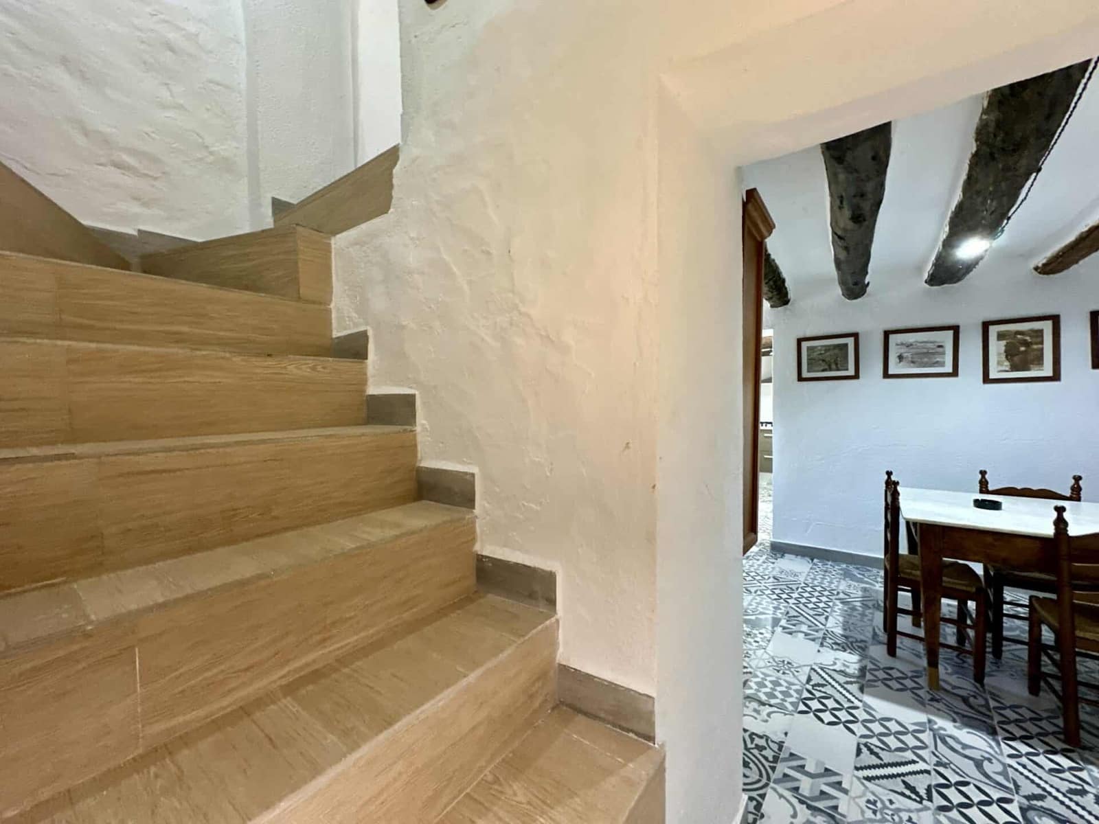 6 bedroom Villa for sale in Albox with garage - € 269,000 (Ref: 9603123)