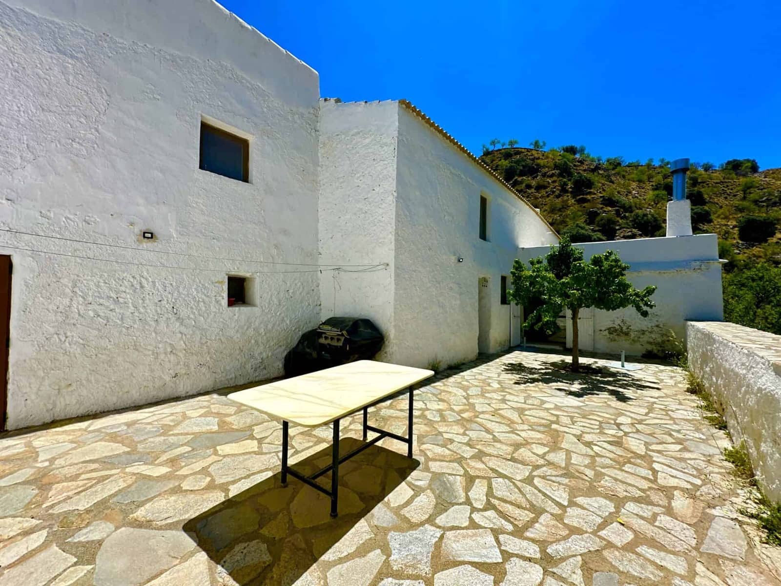 6 bedroom Villa for sale in Albox with garage - € 269,000 (Ref: 9603123)