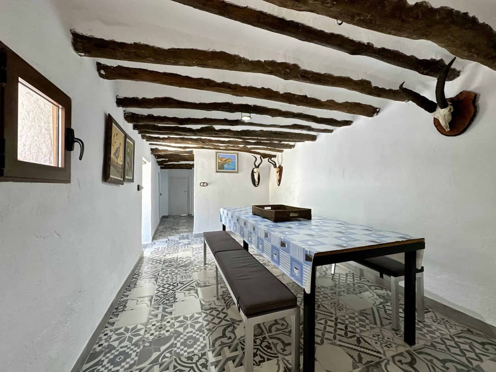 6 bedroom Villa for sale in Albox with garage - € 269,000 (Ref: 9603123)