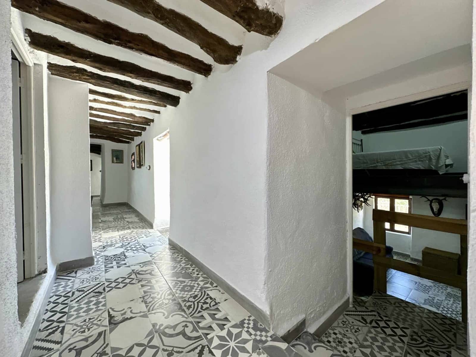 6 bedroom Villa for sale in Albox with garage - € 269,000 (Ref: 9603123)