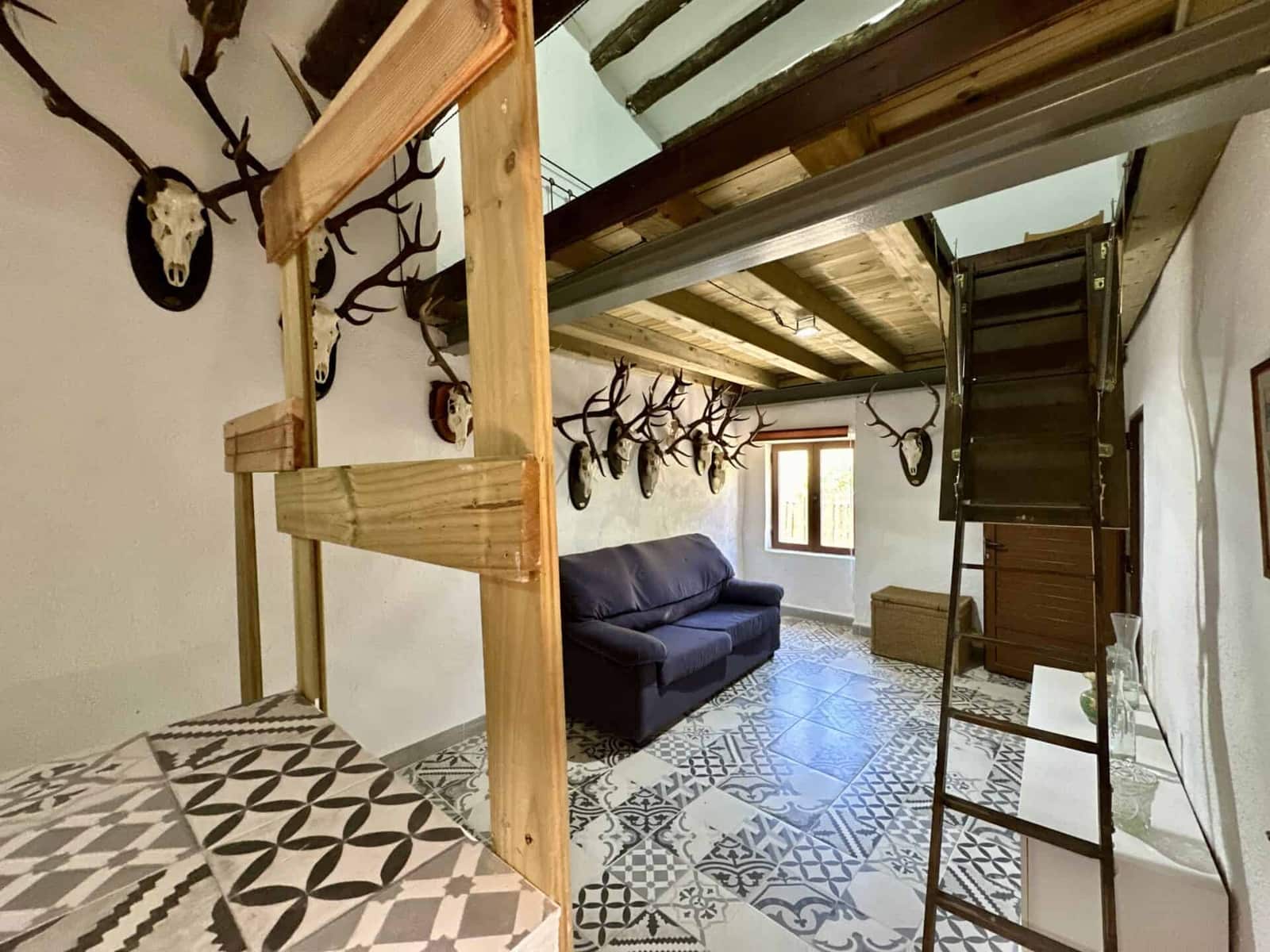 6 bedroom Villa for sale in Albox with garage - € 269,000 (Ref: 9603123)