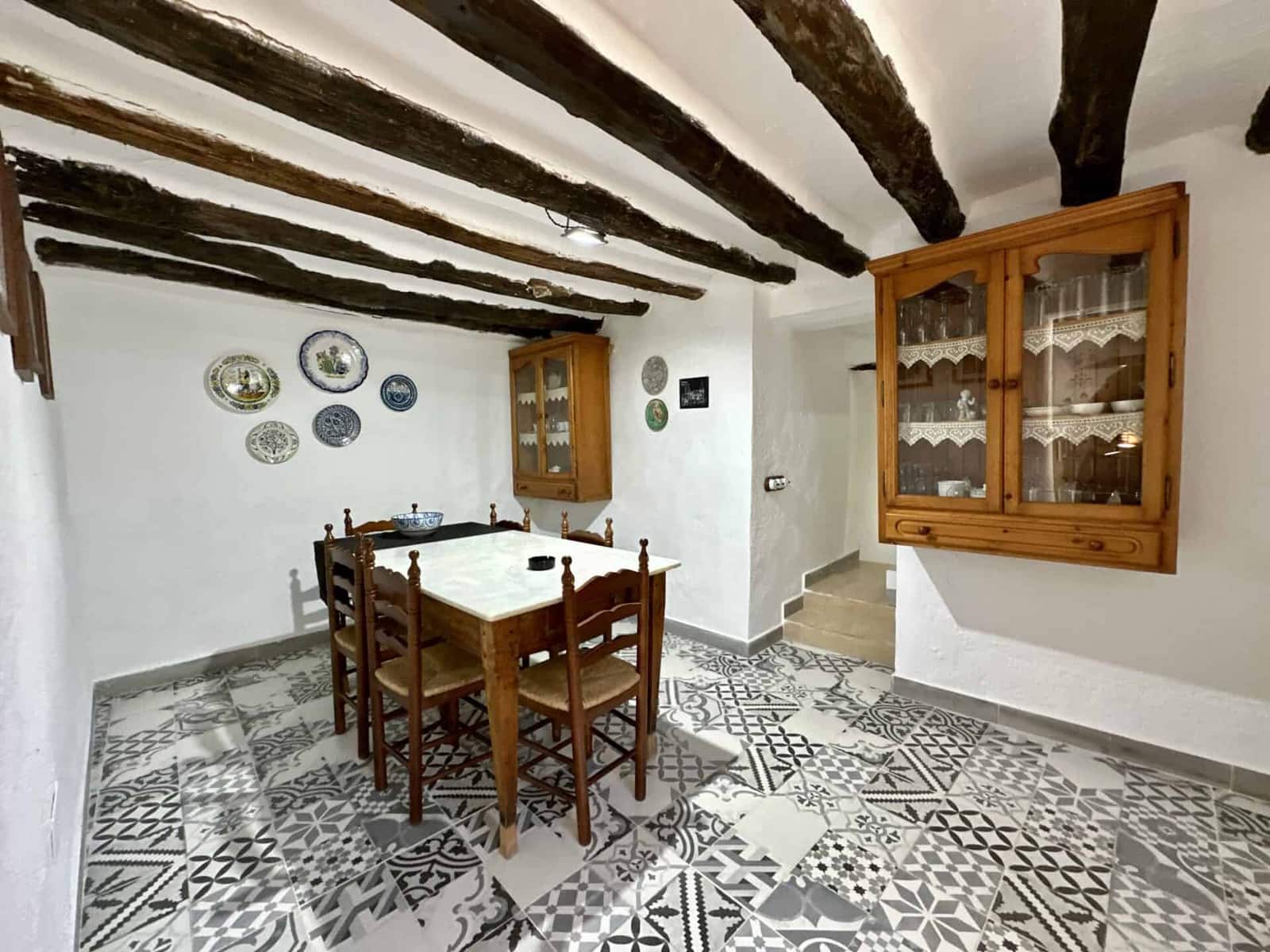 6 bedroom Villa for sale in Albox with garage - € 269,000 (Ref: 9603123)