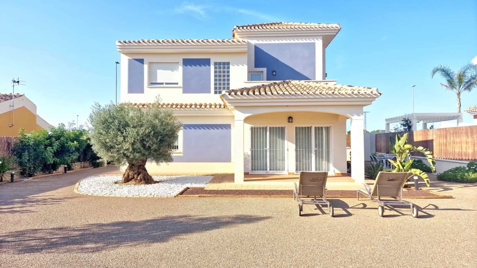3 bedroom Villa for sale in Lorca with garage - € 329,000 (Ref: 9603128)