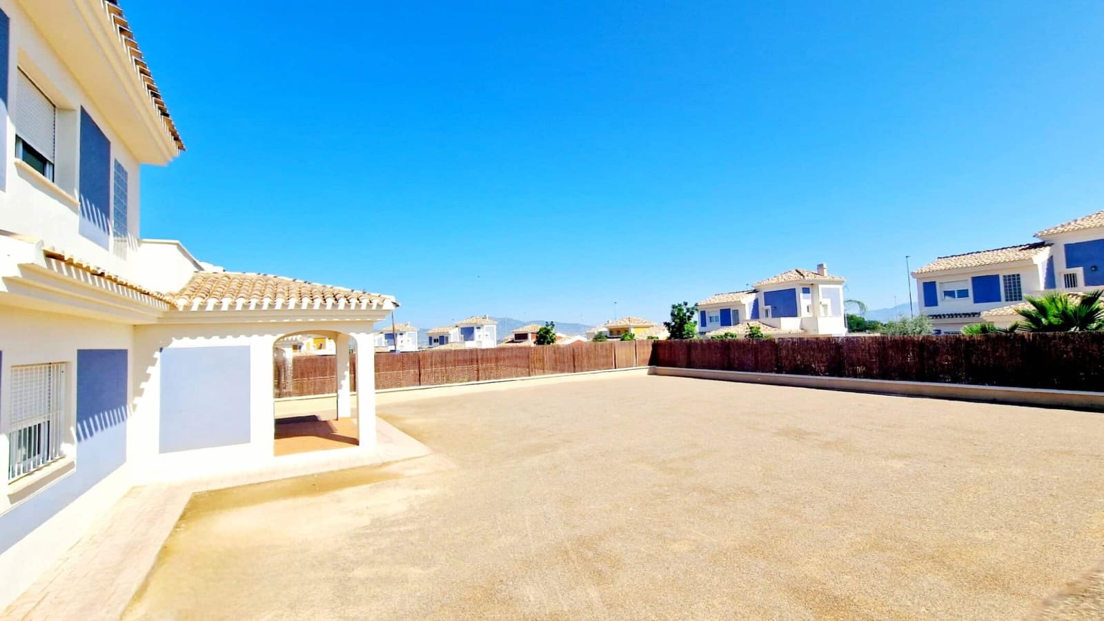 3 bedroom Villa for sale in Lorca with garage - € 329,000 (Ref: 9603128)