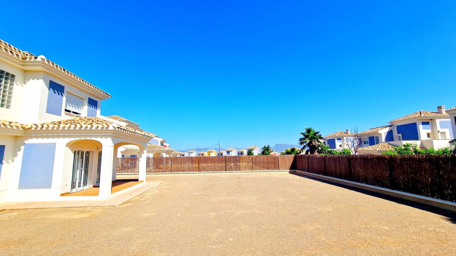 3 bedroom Villa for sale in Lorca with garage - € 329,000 (Ref: 9603128)