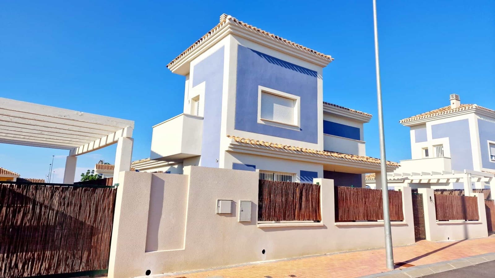 3 bedroom Villa for sale in Lorca with garage - € 329,000 (Ref: 9603128)